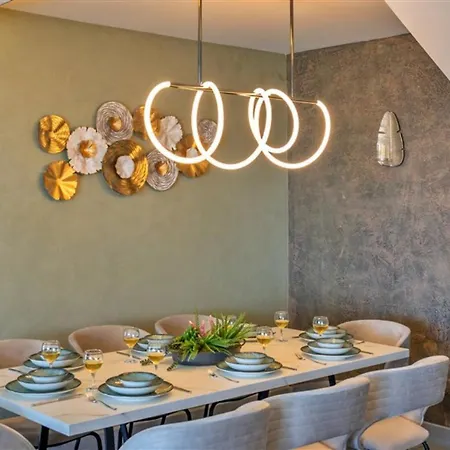 4 Bedroom Luxury カルカン