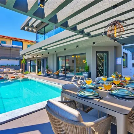 ヴィラ 4 Bedroom Luxury *