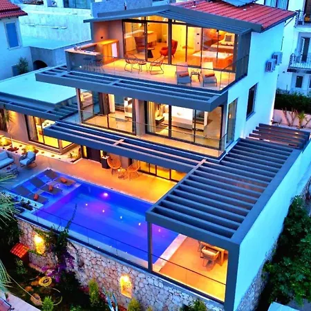 4 Bedroom 5669 Villa *