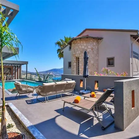 Villa 4 Bedroom Luxury