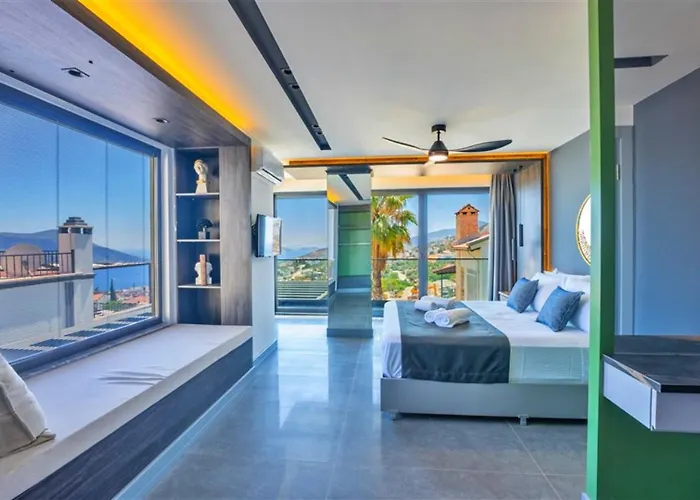 4 Bedroom Luxury Villa