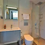 4 Bedroom Luxury *