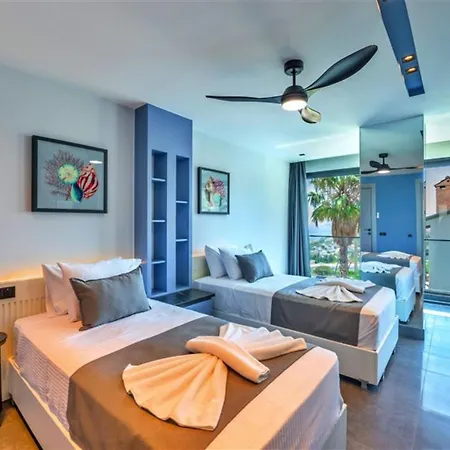 4 Bedroom Luxury *